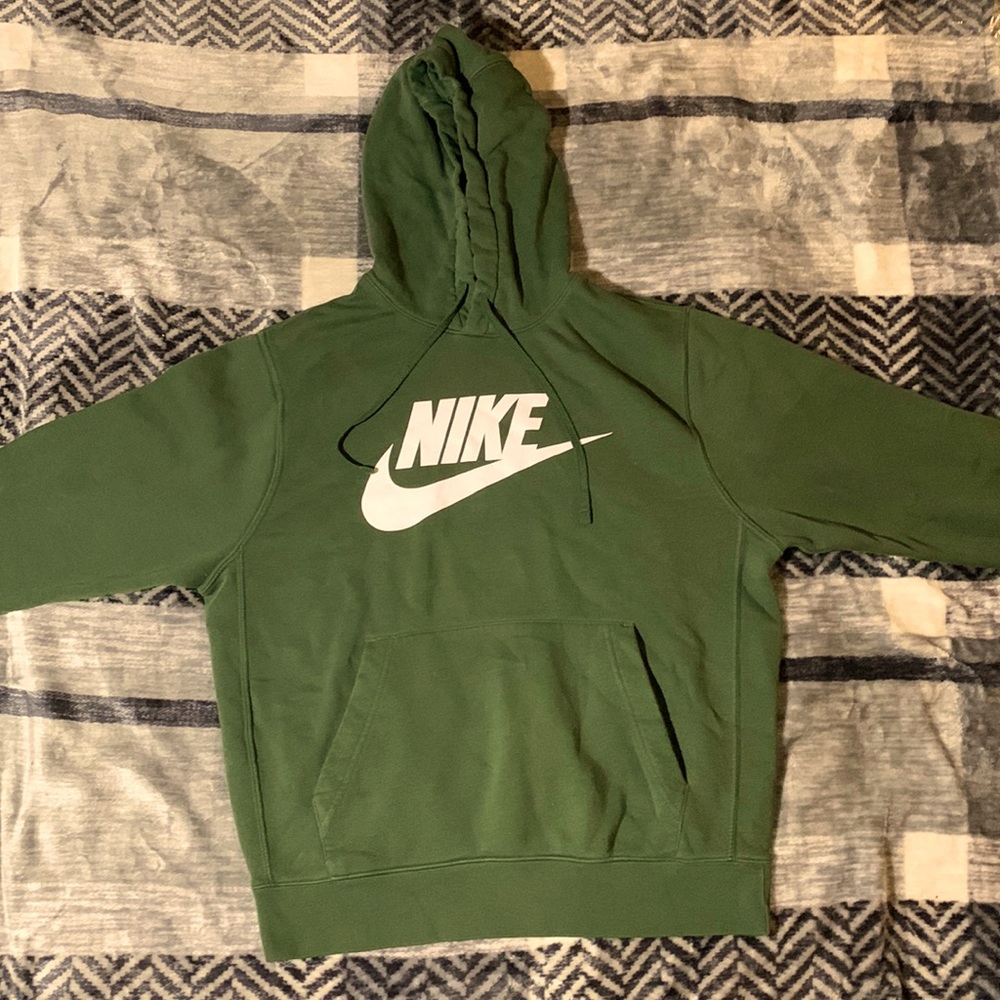 Nike hoodie 🍀